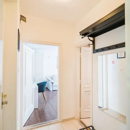 Phoenix Apartment