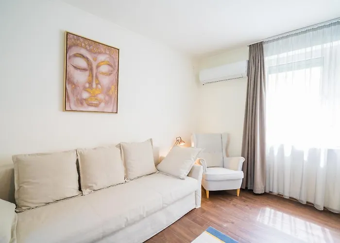 Phoenix Apartment
